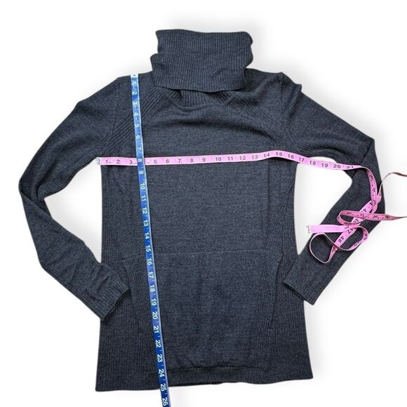 LULULEMON Women’s Dark Gray Long Sleeve Sweat and Savasana Sweater Size 6 Merino - Picture 6 of 8